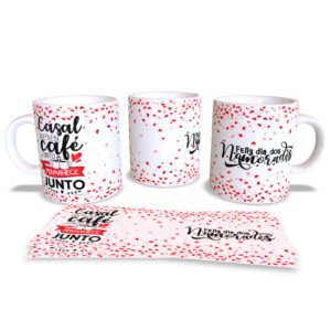 caneca namorados com café.